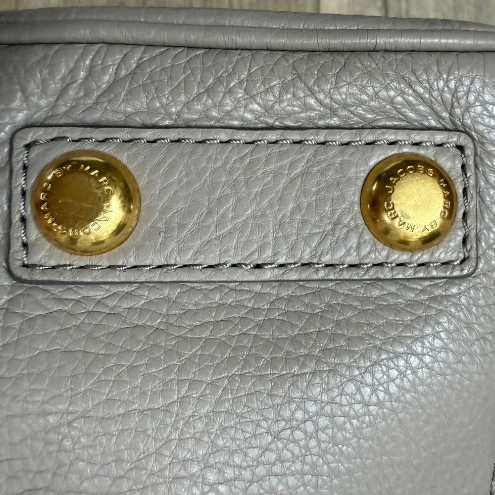Marc by Marc Jacobs Too Hot To Handle Grey Gold Leather Satchel Handbag Purse - Picture 8 of 15